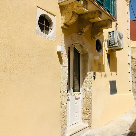 Dimora Umberto - Dammuso Apartment *